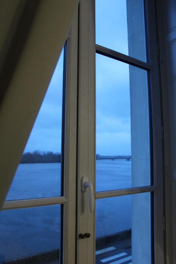 Appartement Vue Imprenable Sur La Loire !!! Saumur Luaran gambar